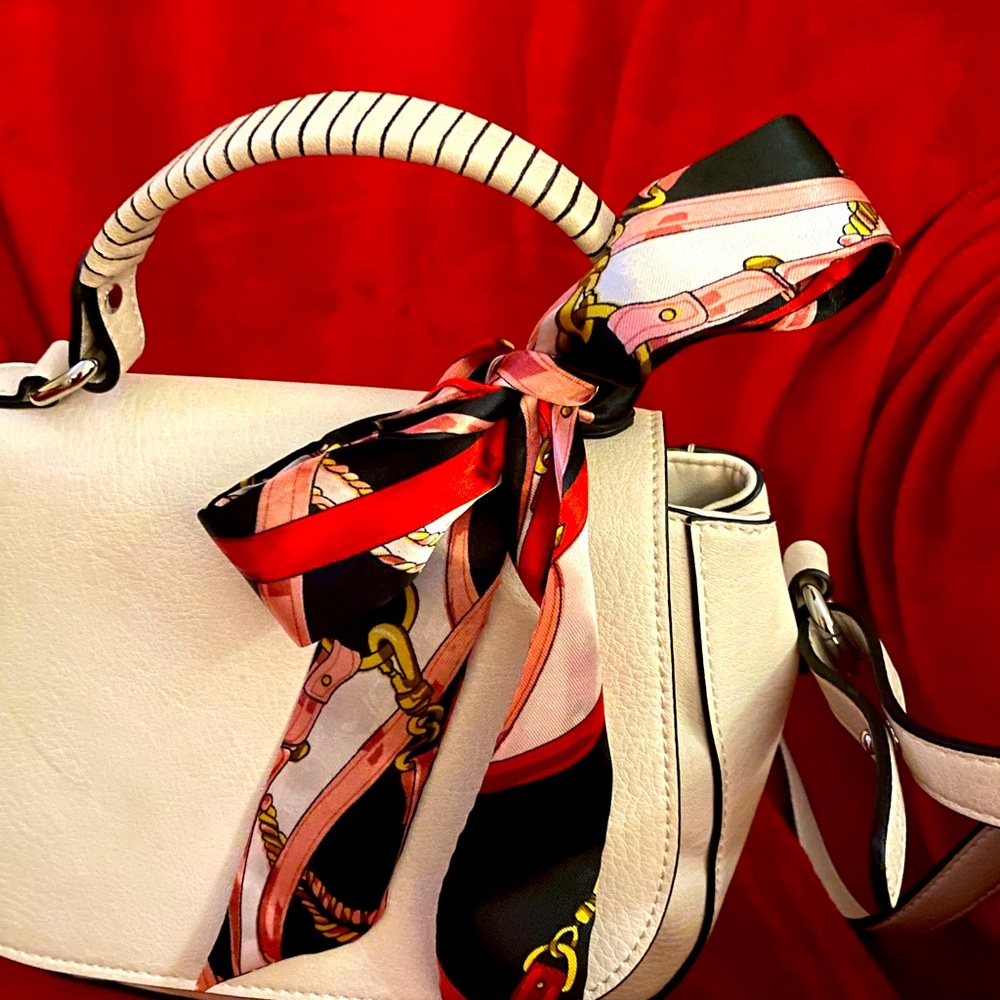 Pink and Red Silk Scarf ❤️🩷❤️